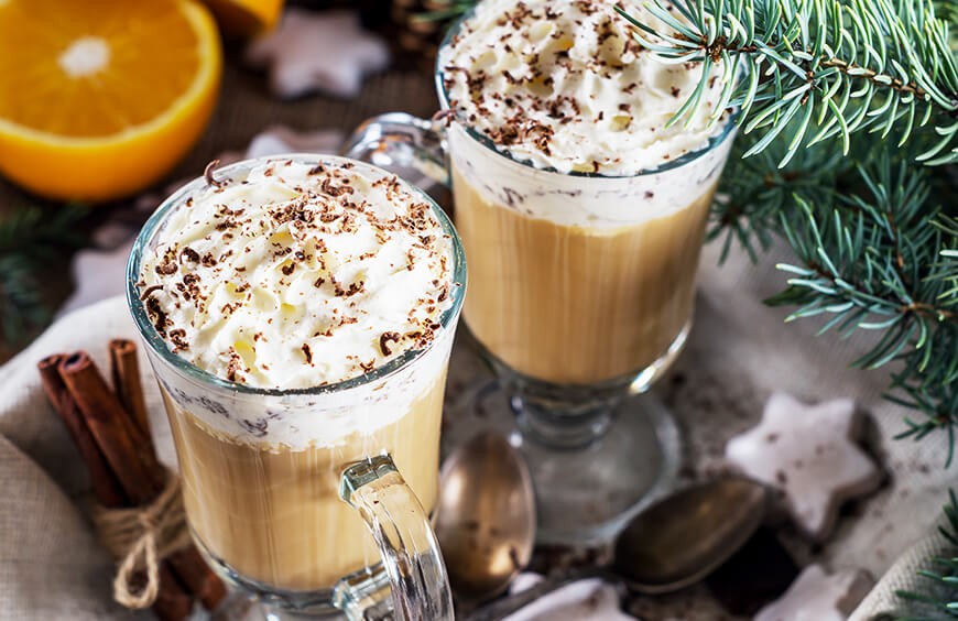 Kalėdinio pudingo skonio Latte kavos receptas